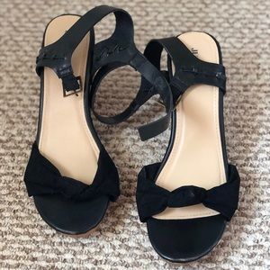 Adorable heeled sandals 😍🌈 perfect for spring🍋